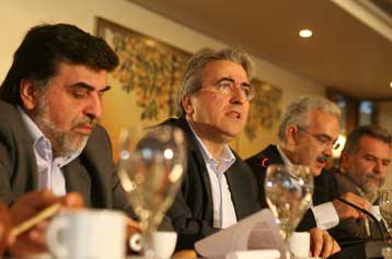 Πολιτική πλατφόρμα για το ΠΑΣΟΚ από πέντε συνδικαλιστές – μέλη του Κινήματος