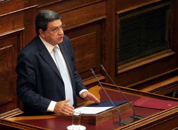 Διαξιφισμοί στη Βουλή για την τροπολογία περί ρύθμισης χρεών στο ΙΚΑ