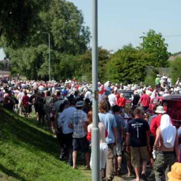 Τέσσερις Aγγλοι οπαδοί τραυματίστηκαν σε επεισόδια στη Μόσχα