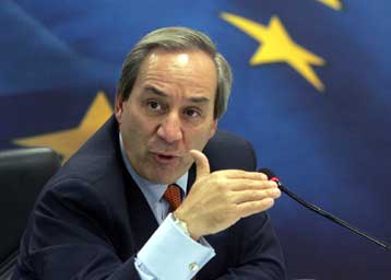 Υπερψηφίστηκε το νομοσχέδιο για την πάταξη της φοροδιαφυγής