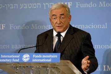 Χαμηλότερα βλέπει το ΔΝΤ τους ρυθμούς ανάπτυξης της παγκόσμιας οικονομίας το 2008