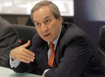 «Πονοκέφαλος» στην κυβέρνηση για την αύξηση του ΦΠΑ