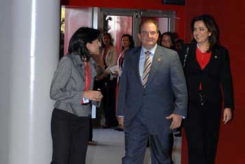 Ικανοποίηση στην Αθήνα για την υιοθέτηση της Μεταρρυθμιστικής Συνθήκης από τους «27»