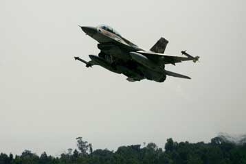 Η IAEA εξετάζει δορυφορικές φωτογραφίες της βομβαρδισμένης συριακής εγκατάστασης