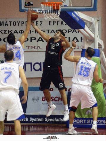 Στην κορυφή ο Ηρακλής, τέσσερις ομάδες στη δεύτερη θέση