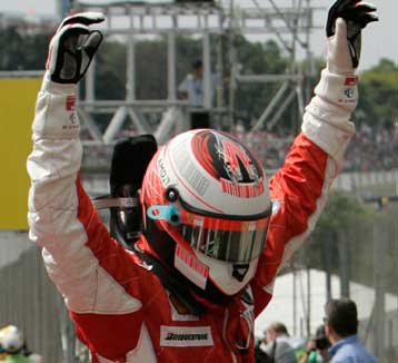 Ο Ραϊκόνεν κινδυνεύει να χάσει τον τίτλο που κατέκτησε στη Βραζιλία