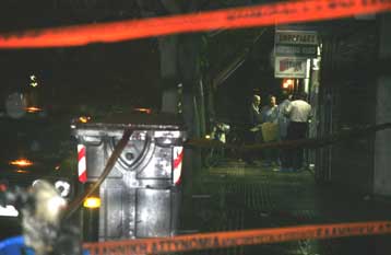 Δύο νεκροί και τέσσερις τραυματίες από πυροβολισμούς σε καφενείο της Ομόνοιας