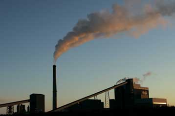 Με απρόβλεπτη ταχύτητα αυξάνεται το διοξείδιο του άνθρακα στην ατμόσφαιρα