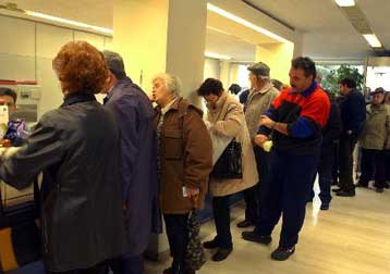 Στροφή των Ελλήνων στην ιδιωτική ασφάλιση δείχνει έρευνα της ΕΑΕΕ