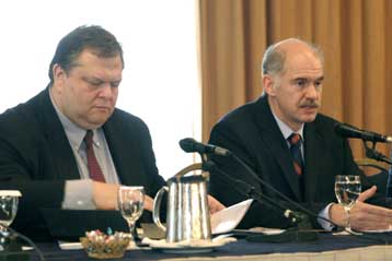 Δηλώσεις των υποψηφίων υπέρ της εκτόνωσης της έντασης στο ΠΑΣΟΚ