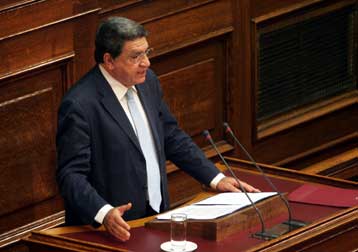 Αντιπαράθεση στη Βουλή για τις δηλώσεις Γκαργκάνα και τη ρύθμιση για στο ΙΚΑ