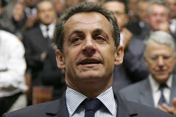 Υπερασπίζεται με χιούμορ ο Ν.Σαρκοζί το δικαίωμά του να είναι «φίλος των Αμερικανών»