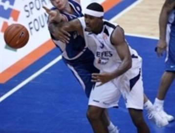 Φουλ του… άσου στο πρώτο μισό της πρεμιέρας της Euroleague