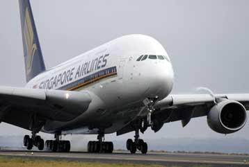 Την πρώτη του εμπορική πτήση πραγματοποίησε το Airbus A380