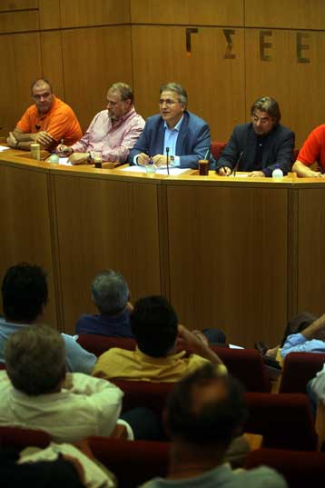 Η φτώχεια θα καταπολεμηθεί μόνο αν εξουδετερωθούν οι «πηγές» που την παράγουν