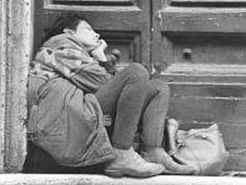 To 60% των Ελλήνων φοβούνται πως μια ημέρα θα ξυπνήσουν φτωχοί