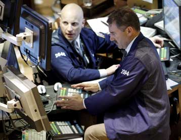 Θετικό πρόσημο σε Γουόλ Στριτ και ευρωπαϊκά χρηματιστήρια την Παρασκευή