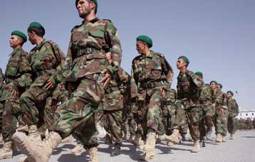 Πέντε νεκροί σε επίθεση αυτοκτονίας σε στρατιωτική βάση στο Αφγανιστάν