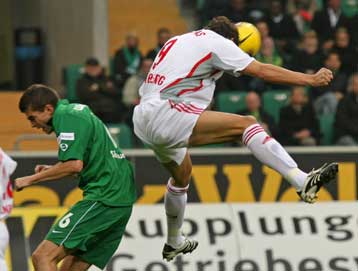 Ισόπαλη με τη Σάλκε και δεύτερη η Βέρντερ, μοιραίος ο Χαριστέας, νίκησε η Στουτγάρδη