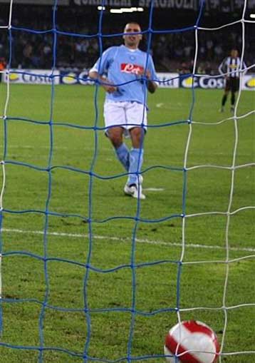 Η Νάπολι νικήτρια της Γιουβέντους από τα 11 βήματα