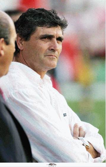 Ο Χουάντε Ράμος παραιτήθηκε από τη Σεβίλη για να αναλάβει την Τότεναμ