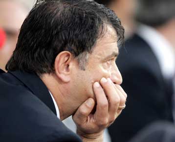 Θλάση ο Αντζας, ενοχλήσεις ο Ραούλ Μπράβο, πονοκέφαλο ο Λεμονής