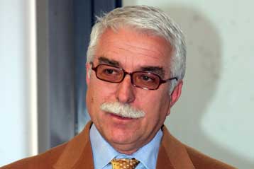 Βολές κατά στενού συνεργάτη του πρωθυπουργού από τον Αθ.Γιαννόπουλο