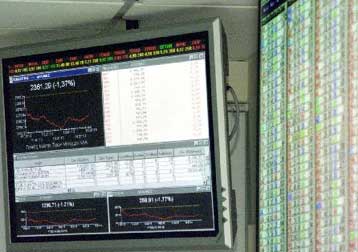 Μια ανάσα από τις 5.300 μονάδες έκλεισε το Χρηματιστήριο τη Δευτέρα