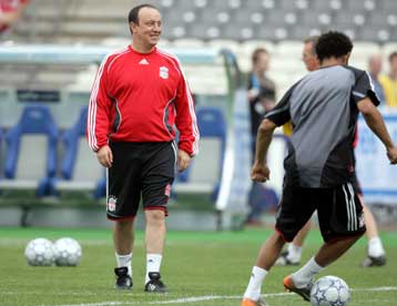 Τραυματισμούς τριών βασικών παικτών έχει να αντιμετωπίσει ο Μπενίτεθ στη Λίβερπουλ