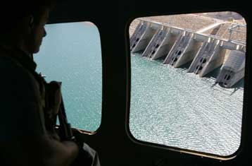 Κίνδυνος κατάρρευσης για το μεγαλύτερο φράγμα του Ιράκ