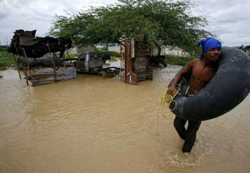 Δεκάδες νεκρούς άφησε σε Αϊτή και Δομινικανή Δημοκρατία η τροπική καταιγίδα «Νοέλ»