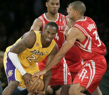 Πρεμιέρα με νίκη για τους Σπερς, επιβίωσαν οι Ρόκετς στο «θρίλερ» με τους Λέικερς