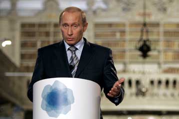 «Δεν θα μας επιβάλλει κανείς περιορισμούς στις νόμιμες εξαγωγές όπλων», λέει ο Πούτιν