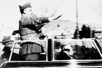 Ιστορικό ψήφισμα καταδίκης του Φράνκο υιοθέτησε η ισπανική Βουλή