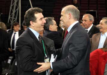 Υπέρ του Γιώργου Παπανδρέου τάχθηκε επισήμως ο Μιχάλης Χρυσοχοΐδης