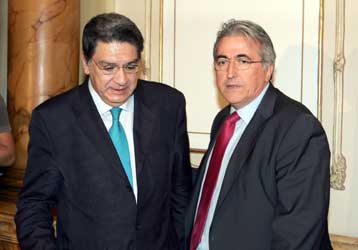 Ανοιχτός διάλογος δεν γίνεται υπό όρους «απαντά» ο Β.Μαγγίνας στην απαίτηση της ΓΣΕΕ