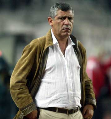Νοοτροπία μεγάλης ομάδας ζήτησε ο Σάντος κόντρα στον Ολυμπιακό