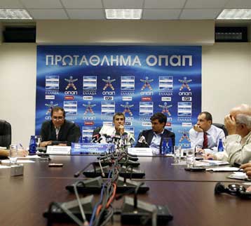 Αυστηρότερη επιβολή ποινών ζητά η Σούπερ Λίγκα για τους διαιτητές