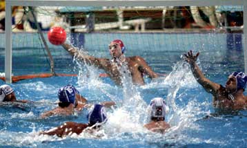 Βουλιαγμένη για το απόλυτο νικών και Γλυφάδα για την εξιλέωση