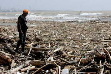 Στις Βερμούδες κατευθύνεται ο κυκλώνας -πλέον- Νοέλ