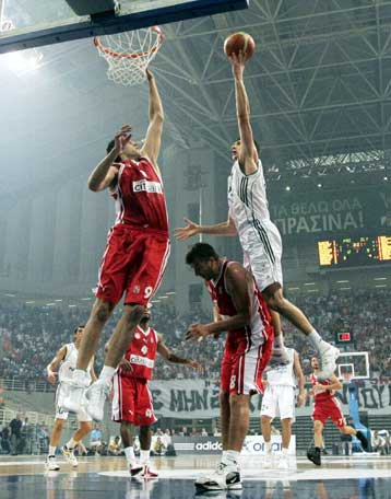 Απόλυτη συγκέντρωση ζήτησε ο Ομπράντοβιτς