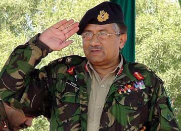 Σε κατάσταση εκτάκτου ανάγκης κήρυξε το Πακιστάν ο Περβέζ Μουσάραφ