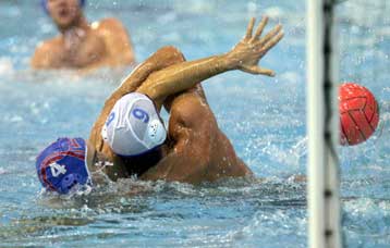 Ο Ολυμπιακός «έπνιξε» την Κέρκυρα, η Χίος 8-7 τον Παναθηναϊκό