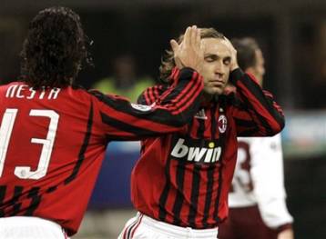 Αδικημένη από τη διαιτησία «δηλώνει» η Μίλαν