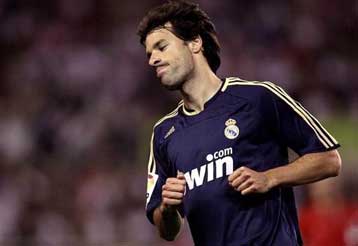 Με αισιοδοξία έρχεται η Ρεάλ Μαδρίτης σύμφωνα με τον Φαν Νιστελρόι