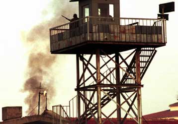 Δεκάδες νεκροί κρατούμενοι από φωτιά σε φυλακές της Αργεντινής