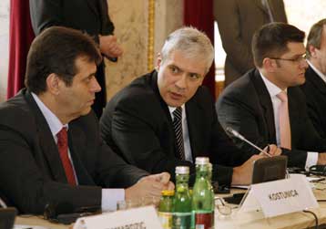 Λύση στο πρότυπο του Χονγκ Κονγκ για το μέλλον του Κοσόβου προτείνει το Βελιγράδι