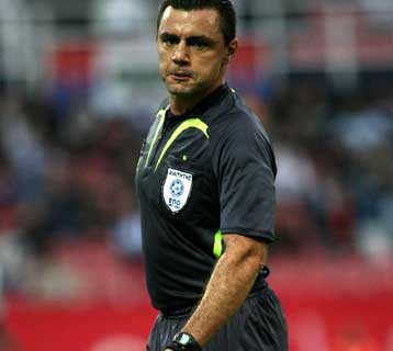 O Kαλόπουλος σφυρίζει στο ντέρμπι Παναθηναϊκού-ΑΕΚ