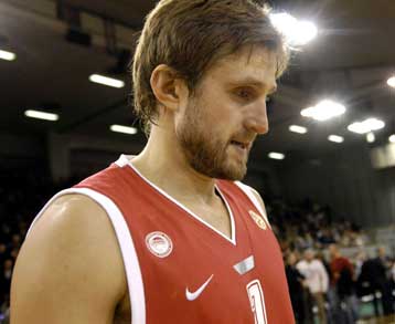 Καλύτερος ο εφετινός Ολυμπιακός εκτιμά ο Ματσιγιάουσκας που ζητά πίστωση χρόνου