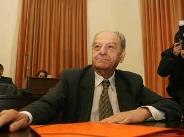 Στη Βουλή καταθέτει την Τετάρτη για τα ομόλογα ο Γ.Ζορμπάς